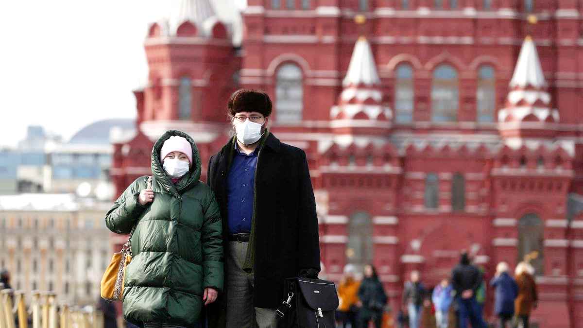 Nuovo record di contagi in Russia, 10.633 in 24 ore