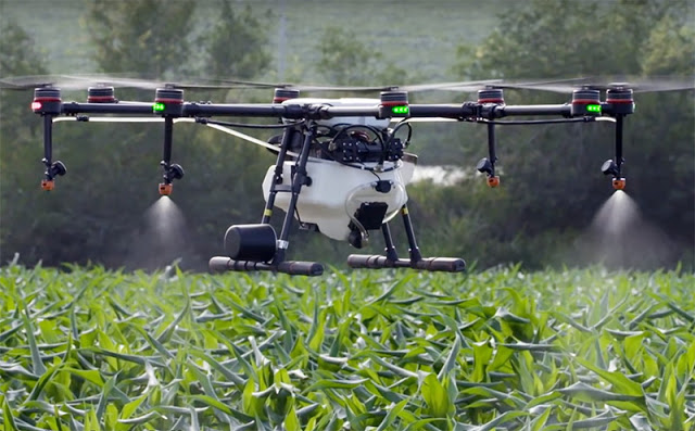 Droni con sensori di alta qualità per monitorare i campi coltivati