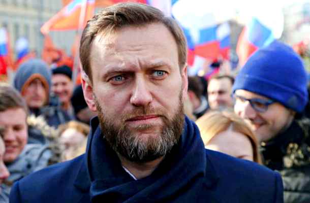 Ospedale di Berlino: Navalny presenta “tracce di avvelenamento”. L’Ue vuole un’inchiesta