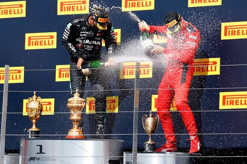 Gp Gran Bretagna: vince Hamilton, Terzo Leclerc. “Vittoria con il cuore in gola”