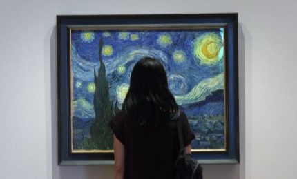 A New York riapre il MoMa, i pochi visitatori si gustano le opere