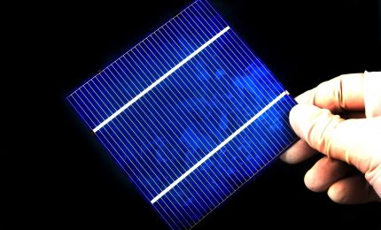 Celle solari più efficienti con i nanocristalli dorati