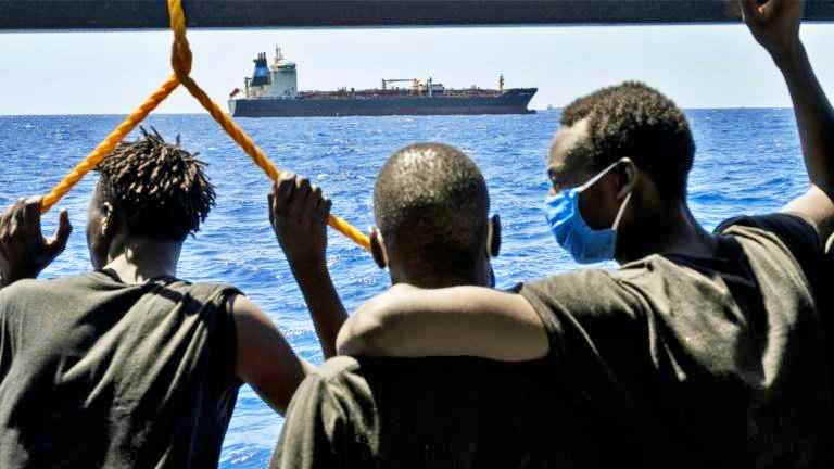 Il “Nuovo patto” della Commissione Ue sui migranti: “Solidarietà flessibile”