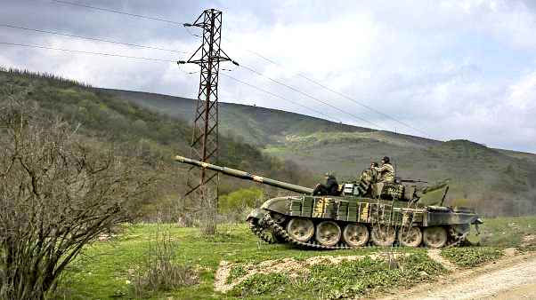 Nagorno-Karabakh, accuse e attacchi missilistici. Il conflitto rischia d’allargarsi