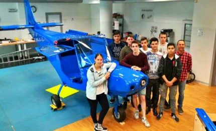 Trento, vola l'ultraleggero costruito da studenti delle superiori