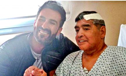 Maradona dimesso dalla clinica, il manager: "Un miracolo"