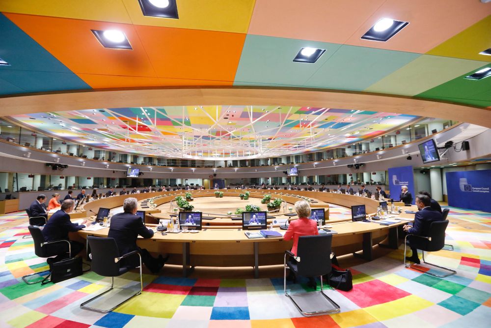 Bruxelles, accordo sul bilancio 2021-2027 apre via al Recovery Fund