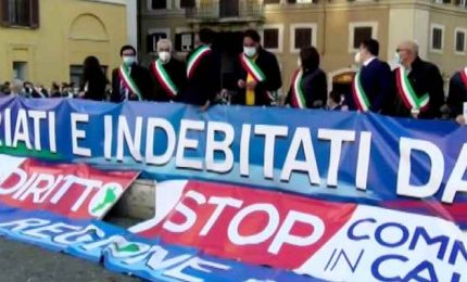 Protesta sindaci Calabria: no commissario. Conte: sarà a termine
