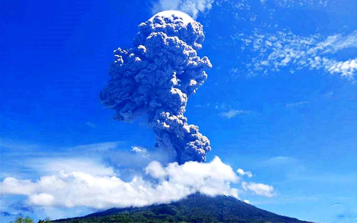 Indonesia, oltre 4.400 persone evacuate dopo eruzione Lewotolo