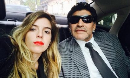 La figlia Dalma all'ex avvocato di Maradona: "Topo immondo"