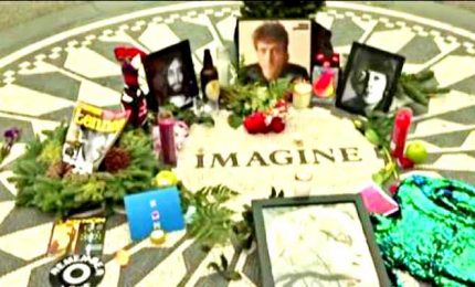 L'omaggio a John Lennon a Central Park 40 anni dopo la sua morte