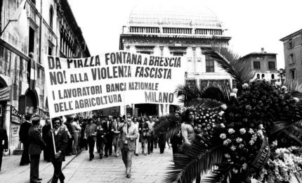 Milano ricorda in piazza Fontana 51esimo anniversario della strage