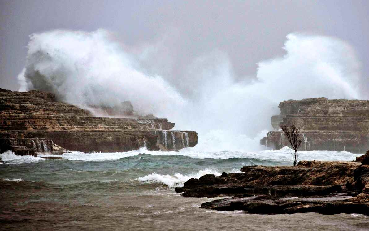 Covid, tempesta su costa orientale Usa ritarda spedizione vaccino