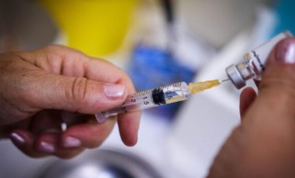 Israele, anziano muore dopo somministrazione vaccino anti-Covid