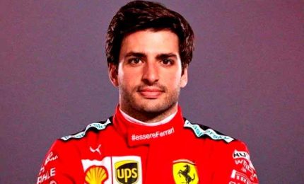 Ferrari, primi giri a Fiorano per Carlos Sainz