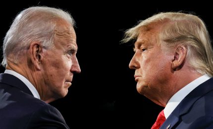 Biden accusa i Maga Republicans di antidemocrazia: Trump conferma