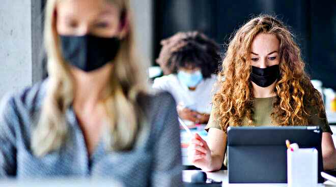 Lunedì il D-Day della scuola, in classe in tutte le Regioni