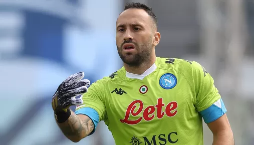 Napoli, si infortuna Ospina. Juventus a rischio