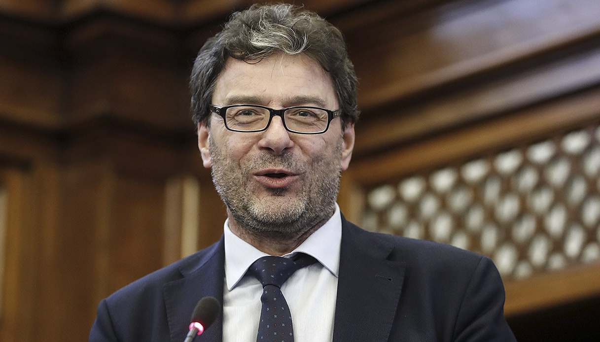 Governo, Giorgetti: “Non mi dimetto, ma anno molto complicato”