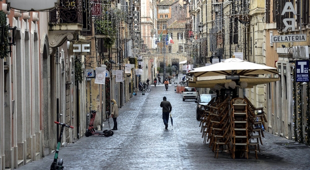 Stretta misure anti Covid, quasi tutta Italia verso zona rossa