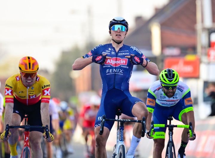 Giro d’Italia, tappa a Merlier. Ganna resta in rosa