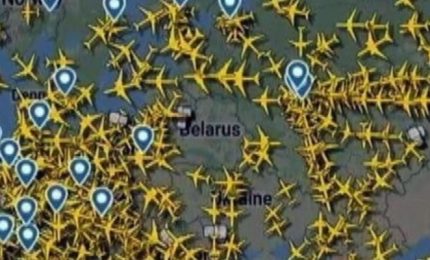 Il caos dei voli per aggirare la Bielorussia dopo il dirottamento