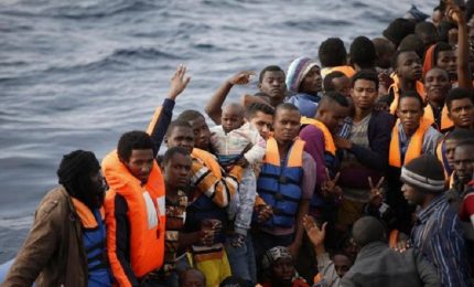 I migranti nell'agenda dell'Europa, passi avanti su Agenzia Asilo