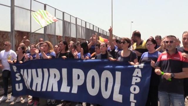 Giorgetti: ottenuta da Whirlpool sospensione termini