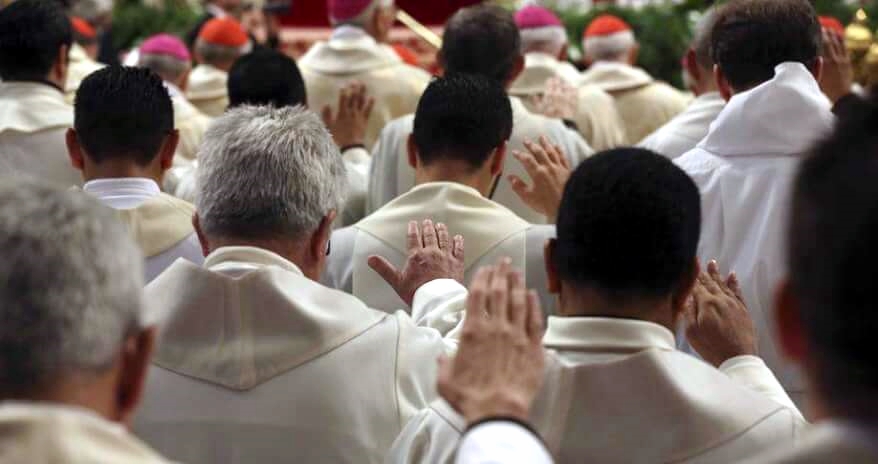 Spagna, il Vaticano sconfessa associazione che “cura” omosessuali