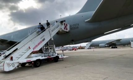 Afghanistan, atterrato a Fiumicino l'ultimo C-130 del ponte aereo