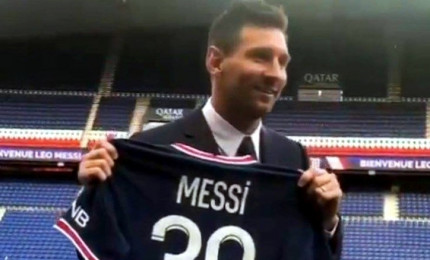 Paris Saint-Germain, Messi ha firmato contratto biennale
