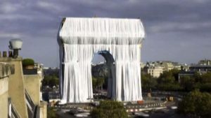 L'Arco di Trionfo impacchettato l'opera postuma di Christojpg