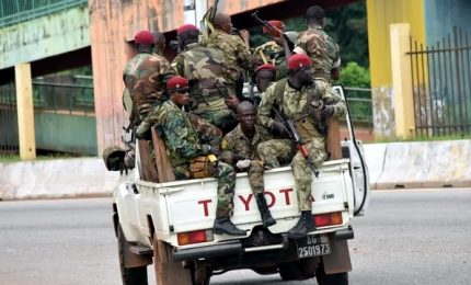 Guinea nel caos, arrestato dall'esercito il presidente Condè. Colpo di stato?