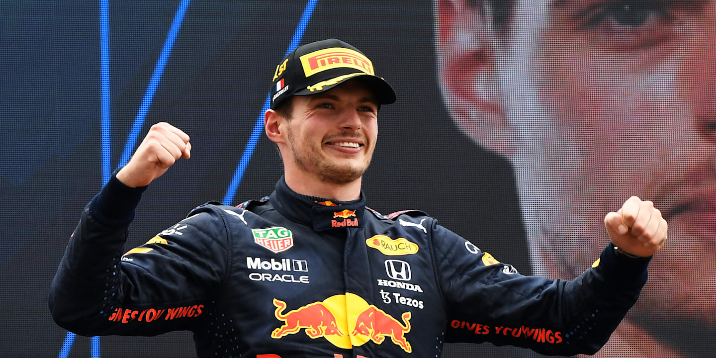 Max Verstappen domina in Bahrain, Sainz quarto e fuori Leclerc