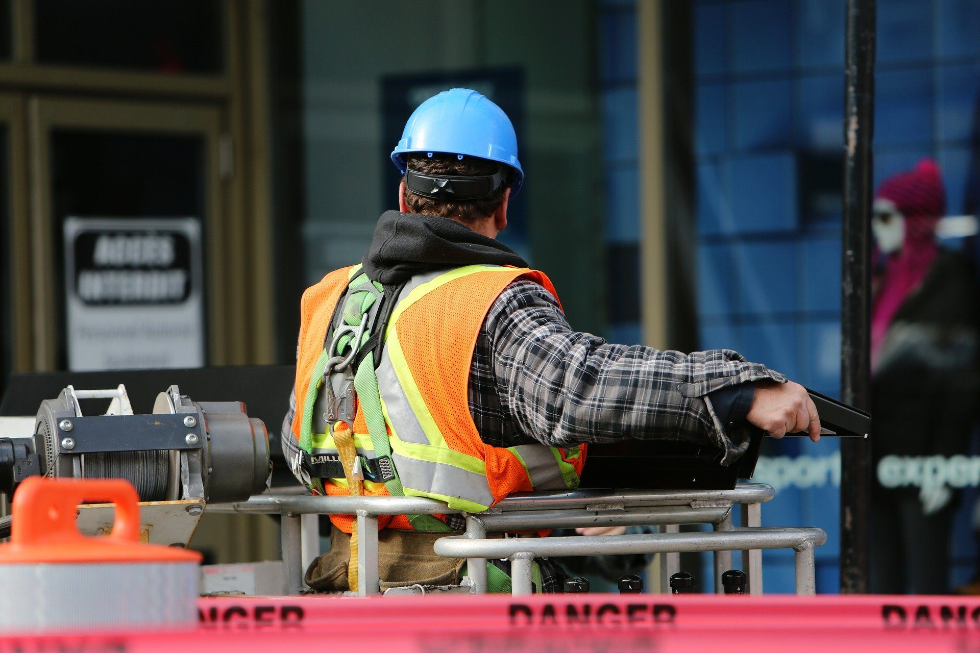 Tre incidenti sul lavoro in Lombardia: gravi tre lavoratori