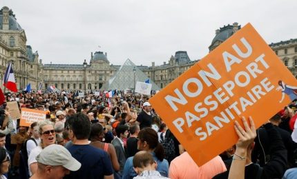 La Francia prolunga la validità "Pass Sanitaire" a luglio 2022
