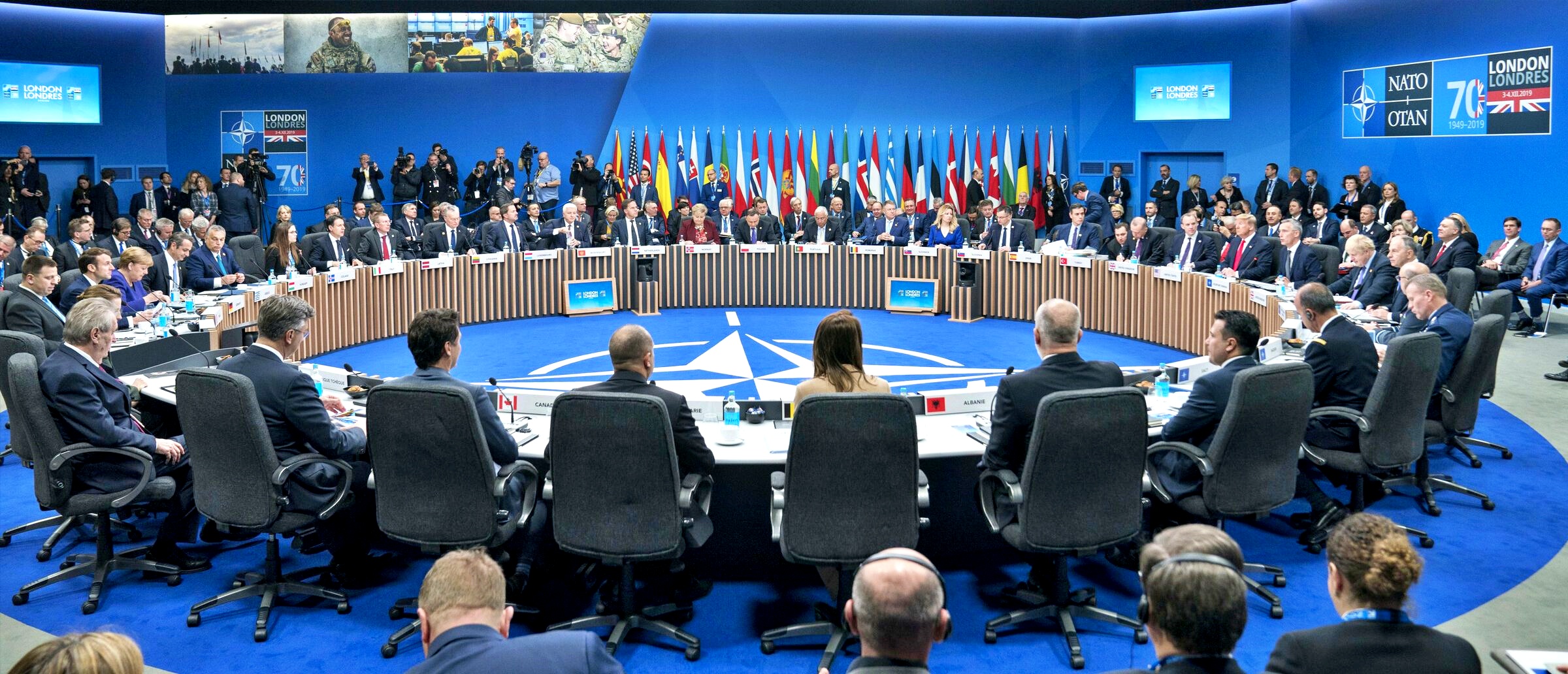 Vertice Difesa della Nato: si lavora a piano contro minaccia della Russia