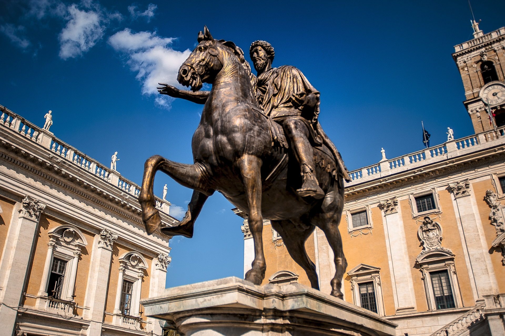 Roma, sfida a quattro per Campidoglio. Incognita astensionismo