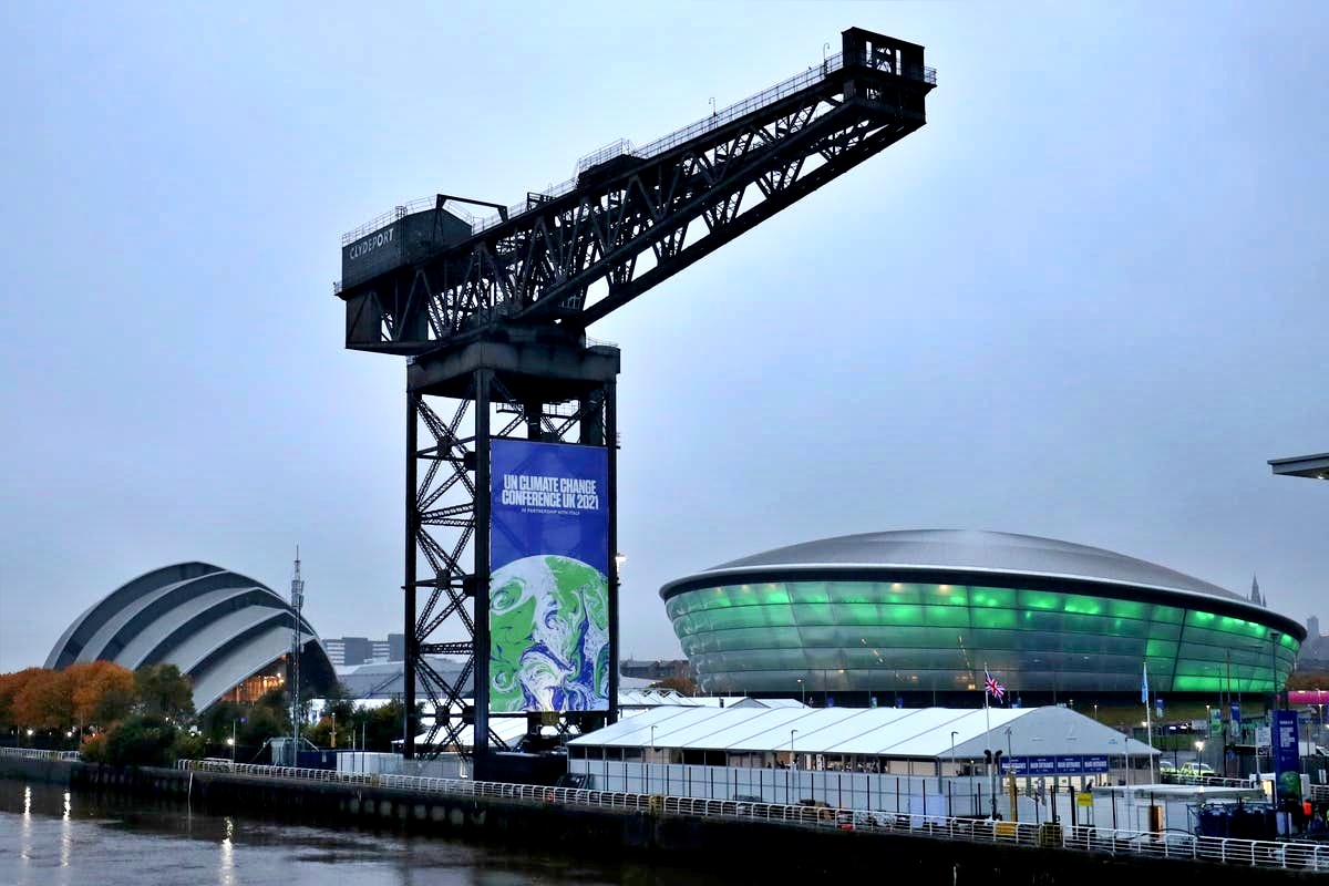 Cop26, 30mila persone a Glasgow tra pandemia, immondizie e piogge