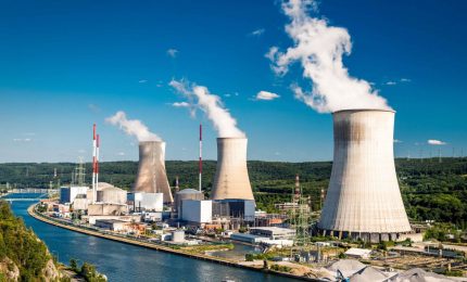 Ungheria approva costruzione due reattori nucleari da parte società statale russa