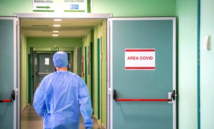 Covid-19, Brusaferro: serve invertire tendenza sovraccarico ospedali