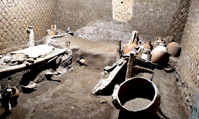 Nuova eccezionale scoperta a Pompei: nella stanza degli schiavi