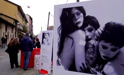 Giornata Mondiale contro l'Aids, a Milano una mostra galleggiante