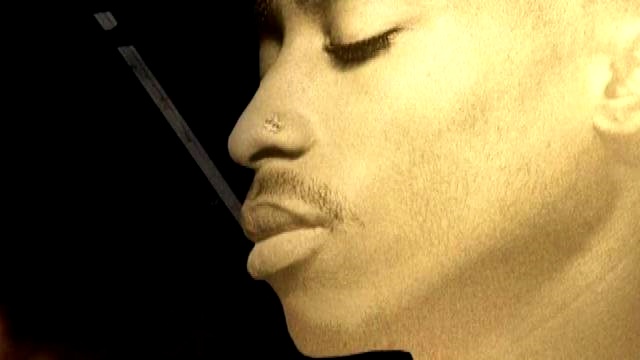 A Los Angeles una mostra su vita e musica del rapper Tupac Shakur