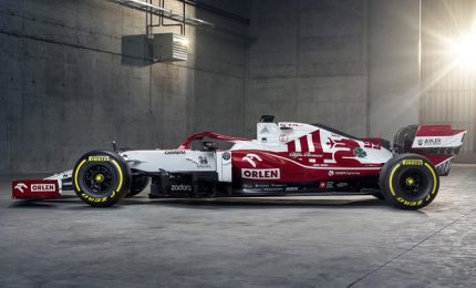 Alfa Romeo diventa F1 Team Orlen e sparisce il tricolore