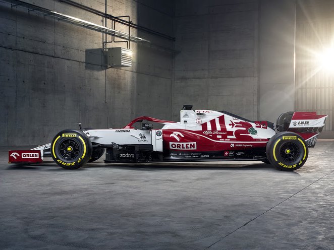 Alfa Romeo diventa F1 Team Orlen e sparisce il tricolore