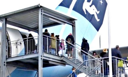 Germania, vaccinazioni a bordo di un Airbus A300 per i bambini
