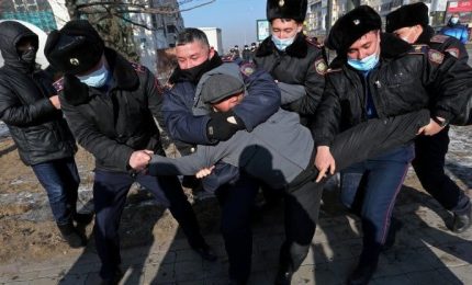 Ancora caos in Kazakistan, 6mila arresti dall'inizio degli scontri