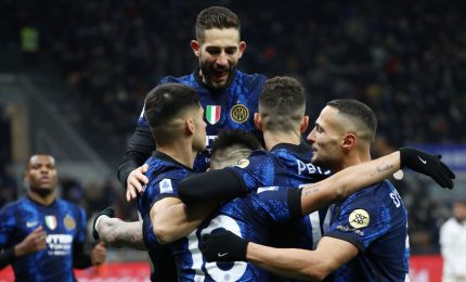 L'Inter si riprende la vetta, a San Siro 2-1 contro la Lazio