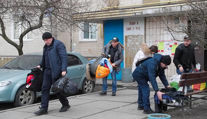 Sirene a Kiev e attacco a Kharkiv. Attesa per secondo round negoziati